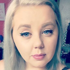 Meet your Posher, Brittney